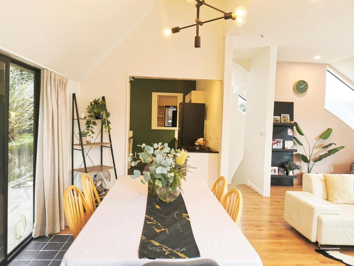 Queenstown Lakeview Holiday Home-5Mins To Town ภายนอก รูปภาพ