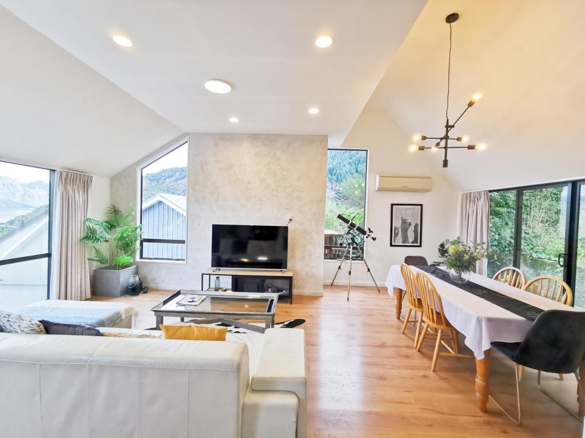 Queenstown Lakeview Holiday Home-5Mins To Town ภายนอก รูปภาพ
