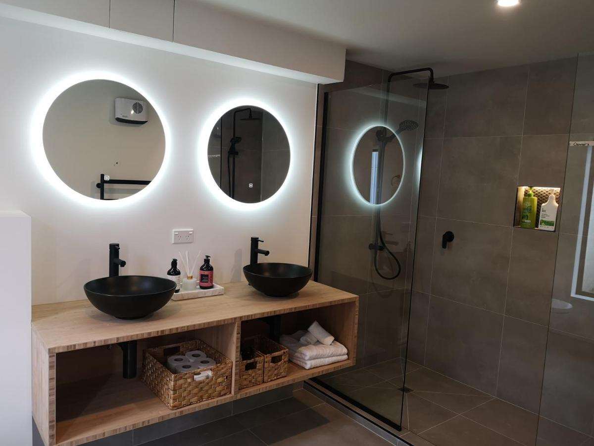 Queenstown Lakeview Holiday Home-5Mins To Town ภายนอก รูปภาพ