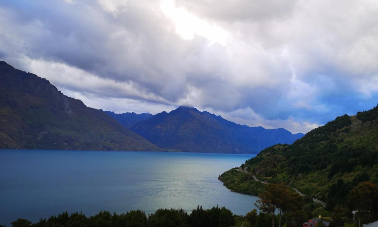 Queenstown Lakeview Holiday Home-5Mins To Town ภายนอก รูปภาพ
